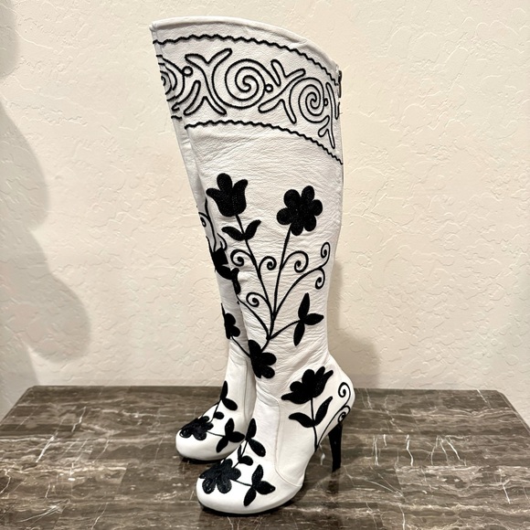 NEW O-Suzani Boot Company Embroidered Leather Over The Knee Boots - Picture 4 of 14
